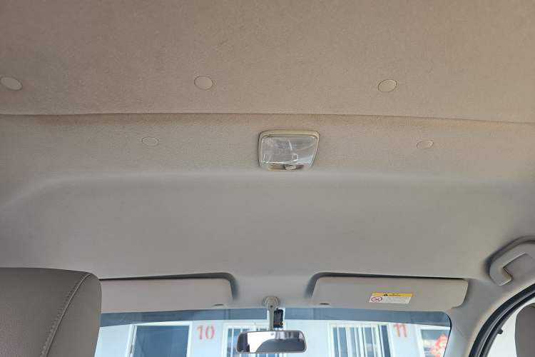 Used Nissan NV200 2018 1.6L CVT Luxury Model Headliner