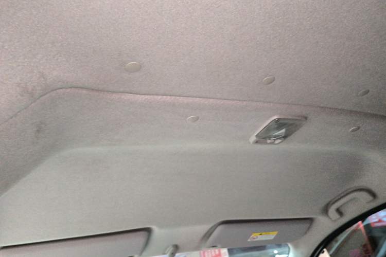 Used Nissan NV200 2018 1.6L CVT Luxury Model Headliner