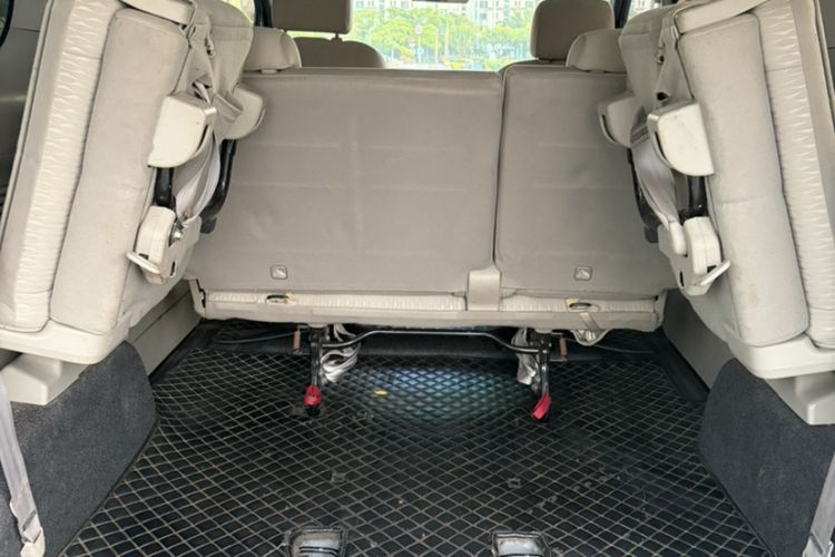Used Nissan NV200 2018 1.6L CVT Luxury Model Headliner