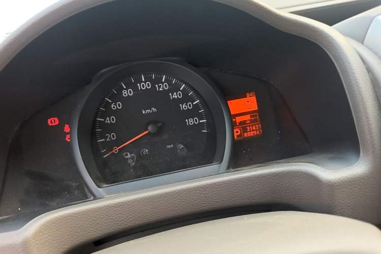 Used Nissan NV200 2018 1.6L CVT Luxury Model Instrument Cluster