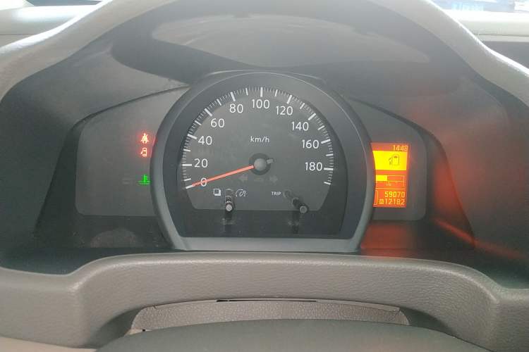 Used Nissan NV200 2018 1.6L CVT Luxury Model Instrument Cluster