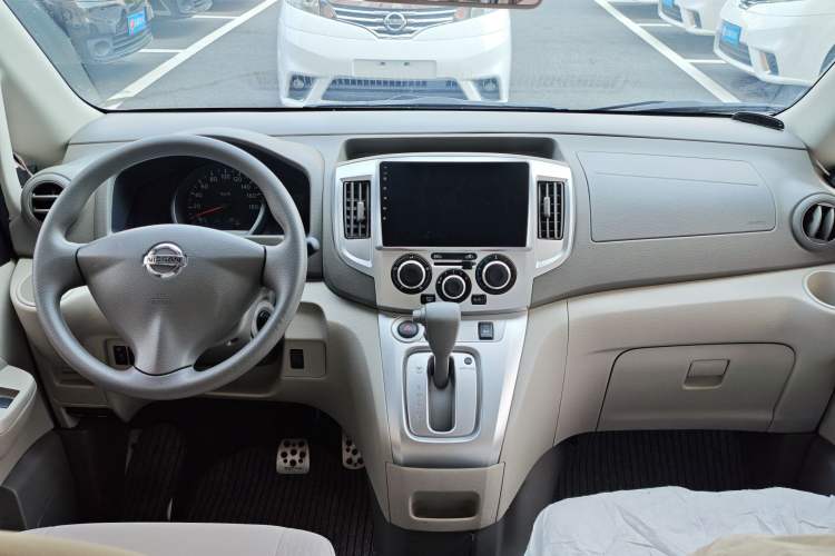 Used Nissan NV200 2018 1.6L CVT Luxury Model Interior 1