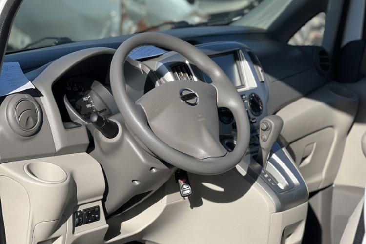 Used Nissan NV200 2018 1.6L CVT Luxury Model Interior 1