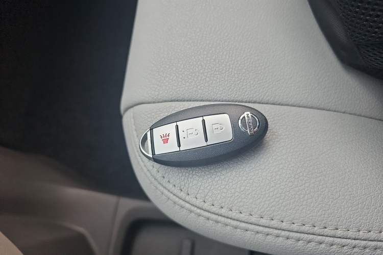 Used Nissan NV200 2018 1.6L CVT Luxury Model Interior 1