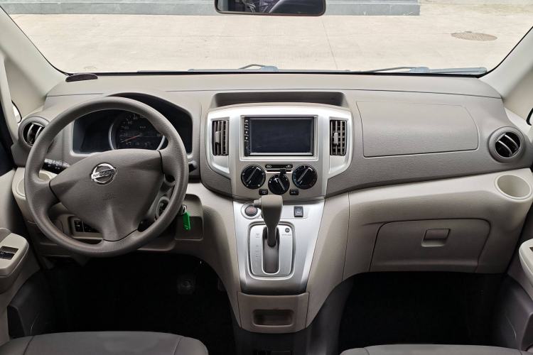 Used Nissan NV200 2018 1.6L CVT Luxury Model Interior 1