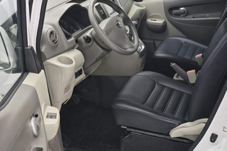 Used Nissan NV200 2018 1.6L CVT Luxury Model Interior 1