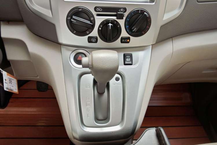 Used Nissan NV200 2018 1.6L CVT Luxury Model Interior 1