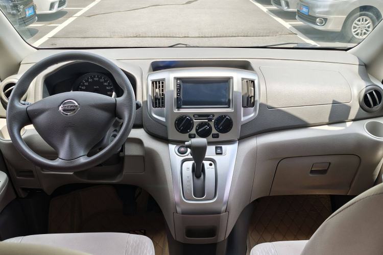 Used Nissan NV200 2018 1.6L CVT Luxury Model Interior 1