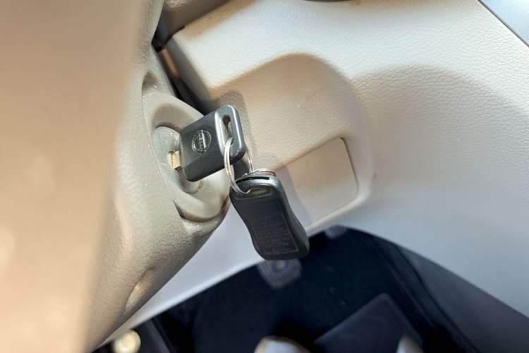 Used Nissan NV200 2018 1.6L CVT Luxury Model Interior 1