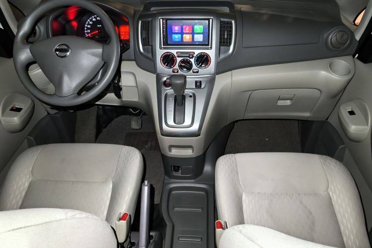 Used Nissan NV200 2018 1.6L CVT Luxury Model Interior 2