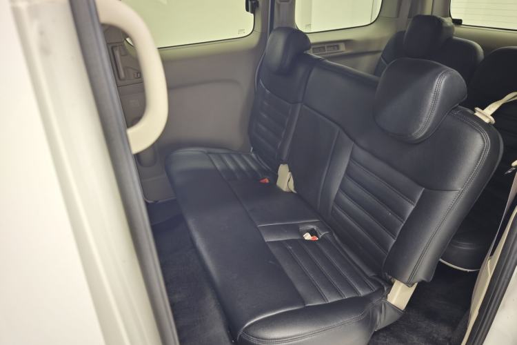 Used Nissan NV200 2018 1.6L CVT Luxury Model Interior 2