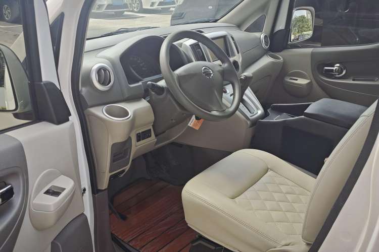 Used Nissan NV200 2018 1.6L CVT Luxury Model Interior 2