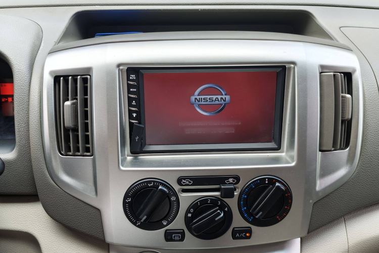 Used Nissan NV200 2018 1.6L CVT Luxury Model Interior 2