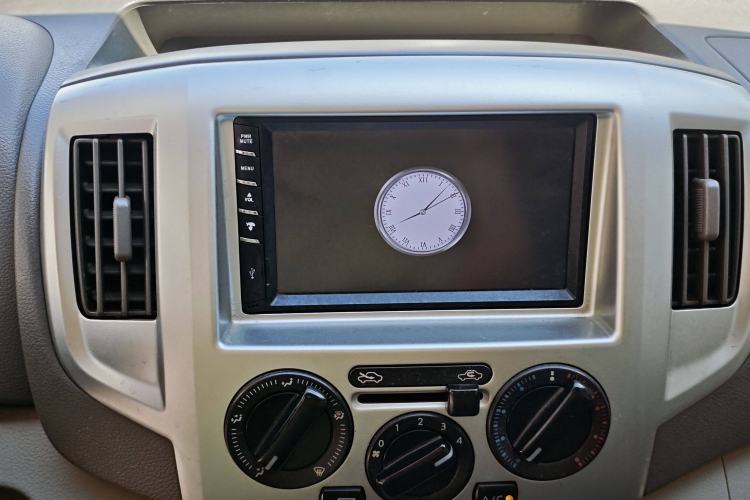 Used Nissan NV200 2018 1.6L CVT Luxury Model Interior 2