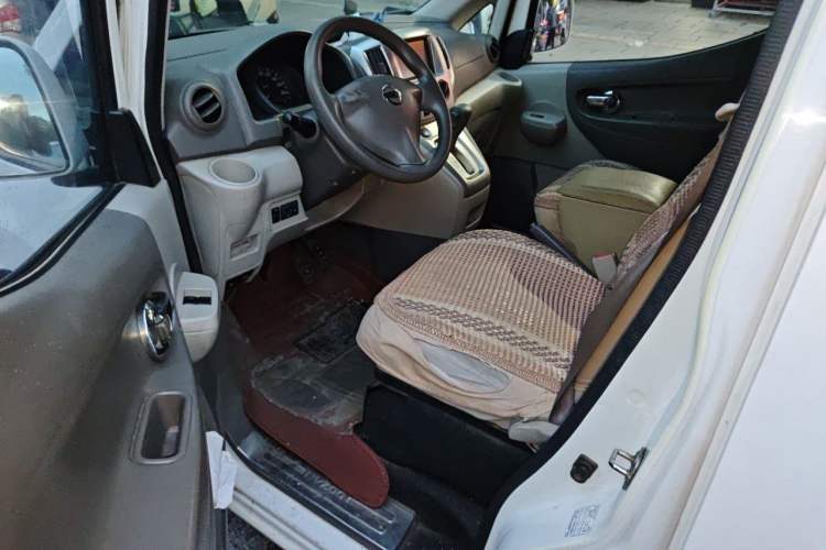 Used Nissan NV200 2018 1.6L CVT Luxury Model Interior 3