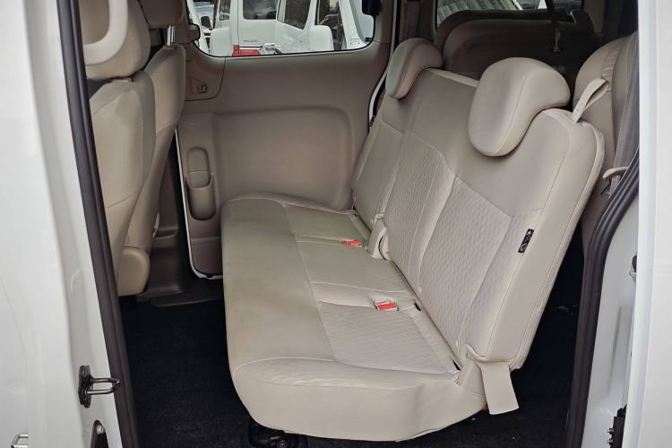 Used Nissan NV200 2018 1.6L CVT Luxury Model Interior 3