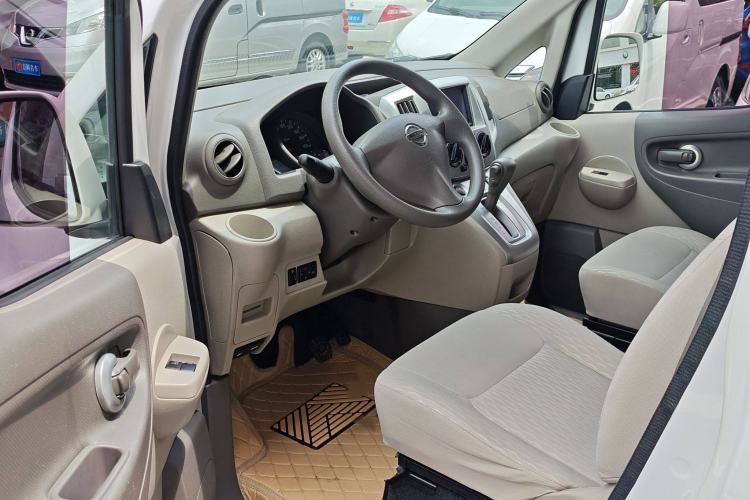 Used Nissan NV200 2018 1.6L CVT Luxury Model Interior 3