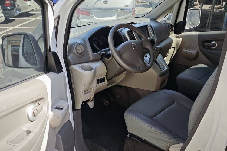 Used Nissan NV200 2018 1.6L CVT Luxury Model Interior 4
