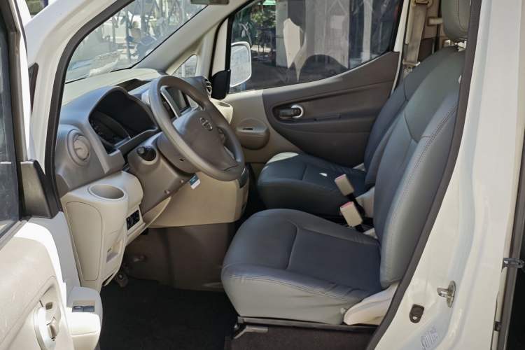 Used Nissan NV200 2018 1.6L CVT Luxury Model Interior 5