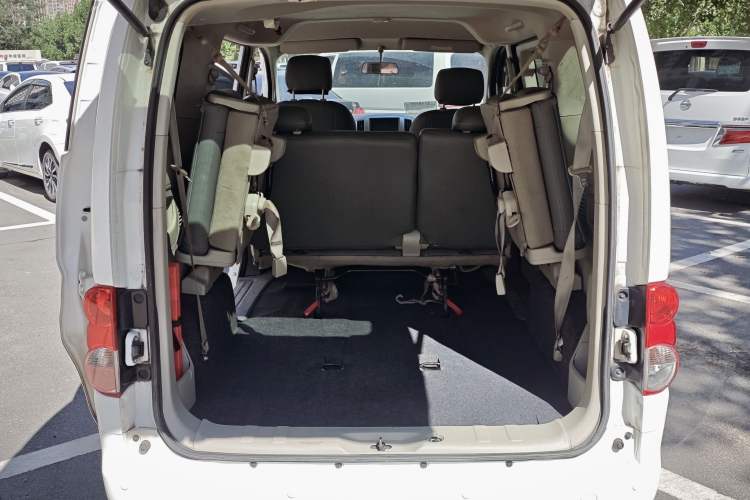 Used Nissan NV200 2018 1.6L CVT Luxury Model Interior 7