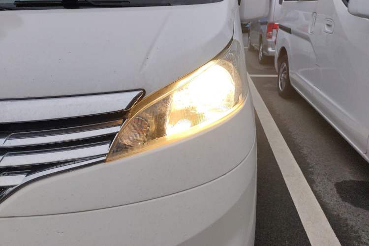 Used Nissan NV200 2018 1.6L CVT Luxury Model Left Front Headlight