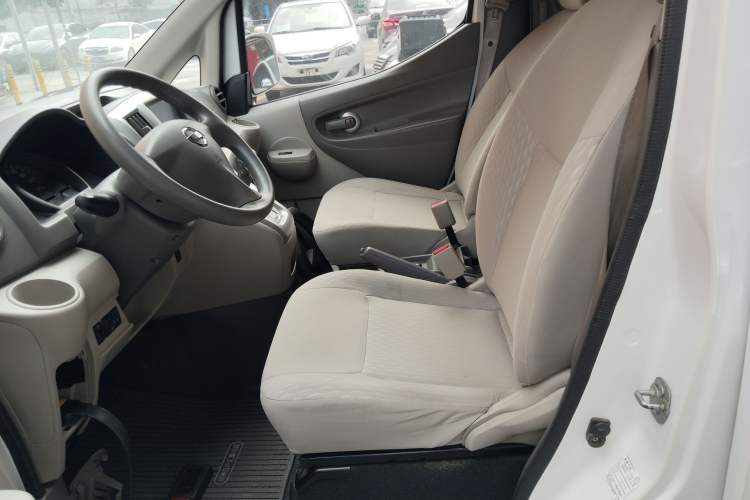 Used Nissan NV200 2018 1.6L CVT Luxury Model Left Front Seat