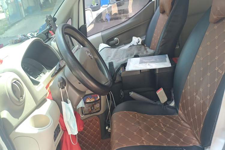 Used Nissan NV200 2018 1.6L CVT Luxury Model Left Front Seat