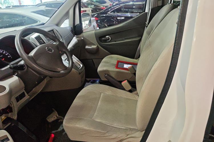 Used Nissan NV200 2018 1.6L CVT Luxury Model Left Front Seat