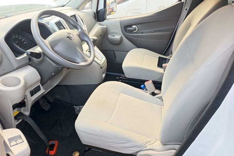 Used Nissan NV200 2018 1.6L CVT Luxury Model Left Front Seat
