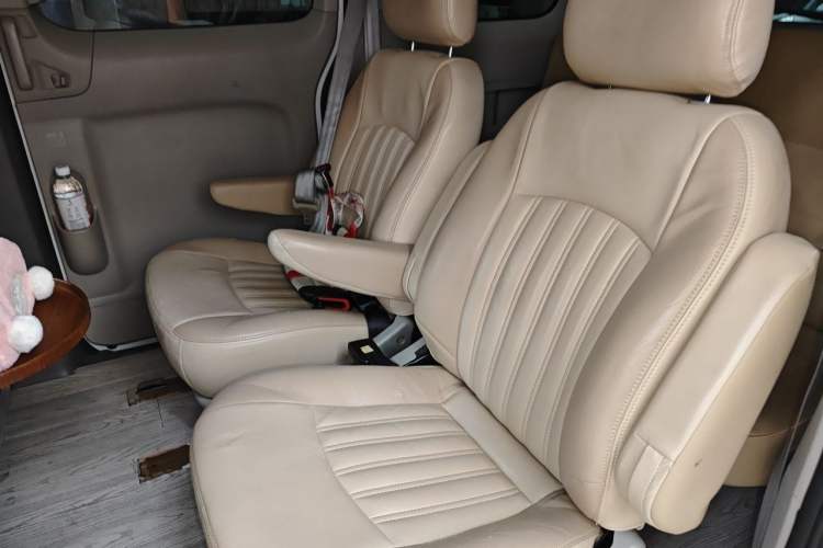 Used Nissan NV200 2018 1.6L CVT Luxury Model Left Rear Seat