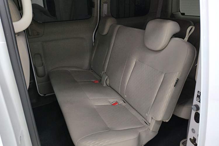Used Nissan NV200 2018 1.6L CVT Luxury Model Left Rear Seat