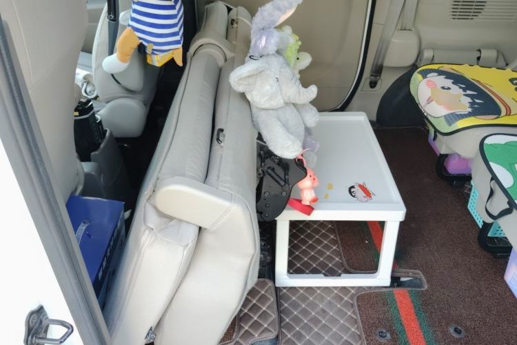 Used Nissan NV200 2018 1.6L CVT Luxury Model Left Rear Seat