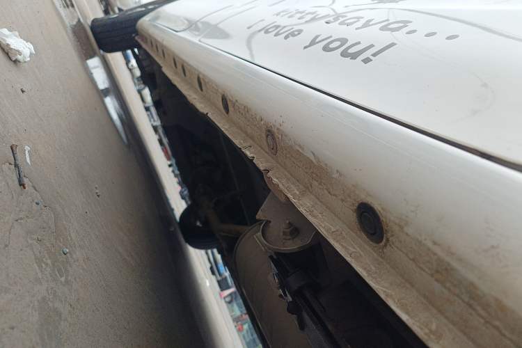 Used Nissan NV200 2018 1.6L CVT Luxury Model Left Side Sill