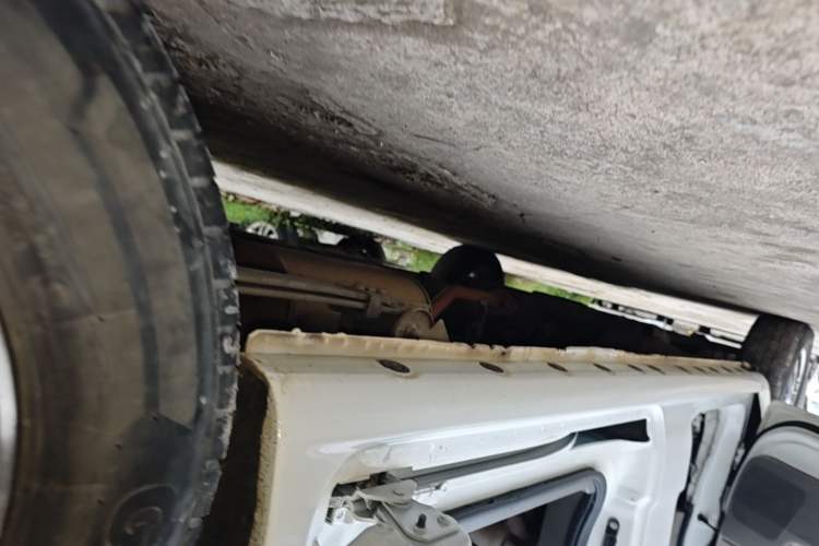 Used Nissan NV200 2018 1.6L CVT Luxury Model Left Side Sill