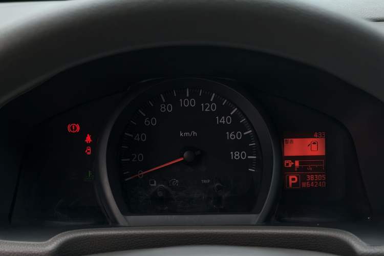 Used Nissan NV200 2018 1.6L CVT Luxury Model Odometer Close Up
