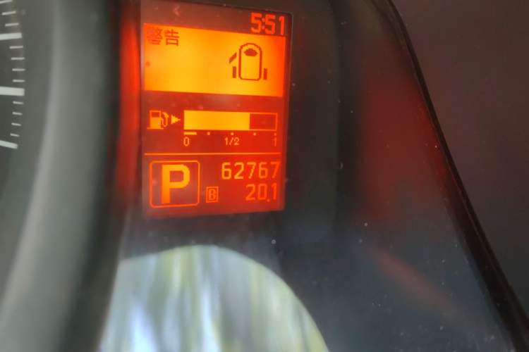 Used Nissan NV200 2018 1.6L CVT Luxury Model Odometer Close Up
