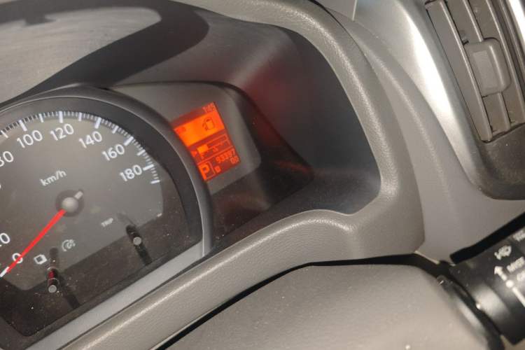 Used Nissan NV200 2018 1.6L CVT Luxury Model Odometer Close Up