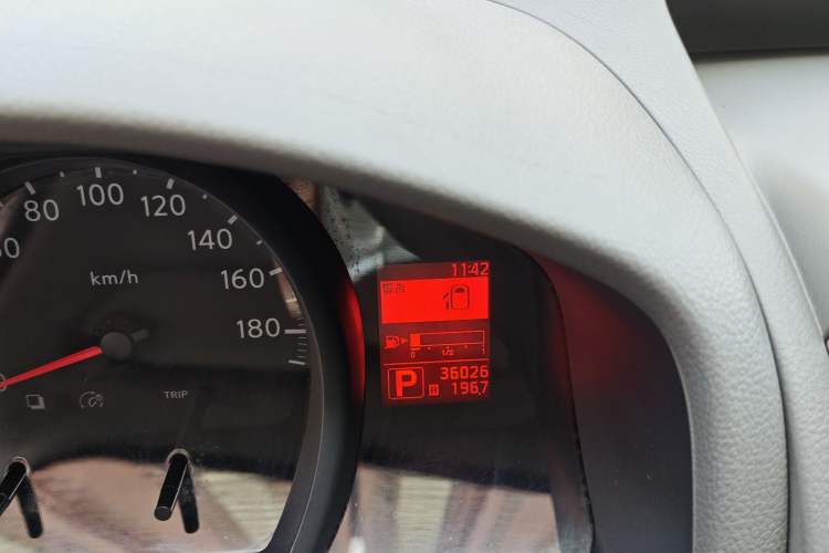 Used Nissan NV200 2018 1.6L CVT Luxury Model Odometer Close Up