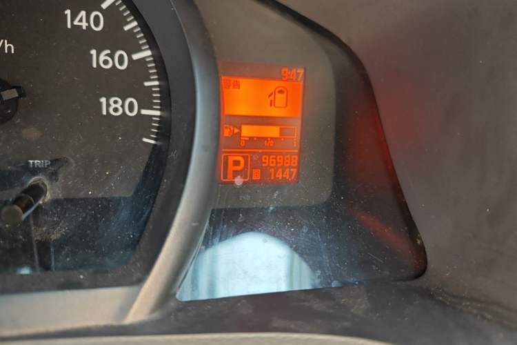 Used Nissan NV200 2018 1.6L CVT Luxury Model Odometer Close Up