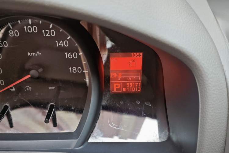 Used Nissan NV200 2018 1.6L CVT Luxury Model Odometer Close Up