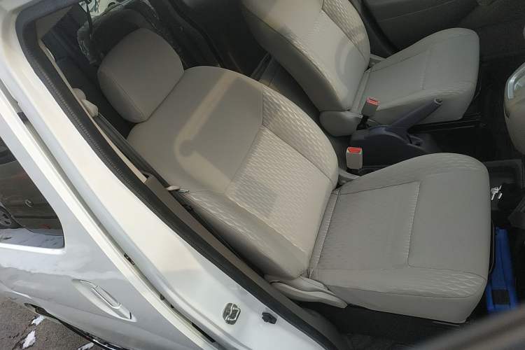 Used Nissan NV200 2018 1.6L CVT Luxury Model Right Front Seat