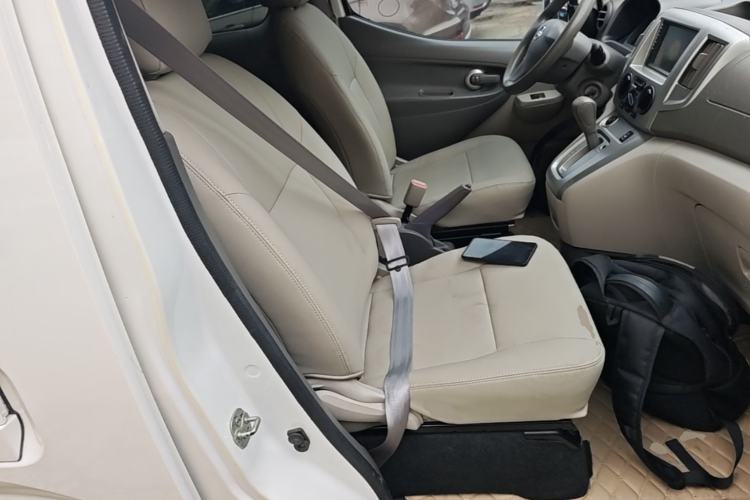 Used Nissan NV200 2018 1.6L CVT Luxury Model Right Front Seat