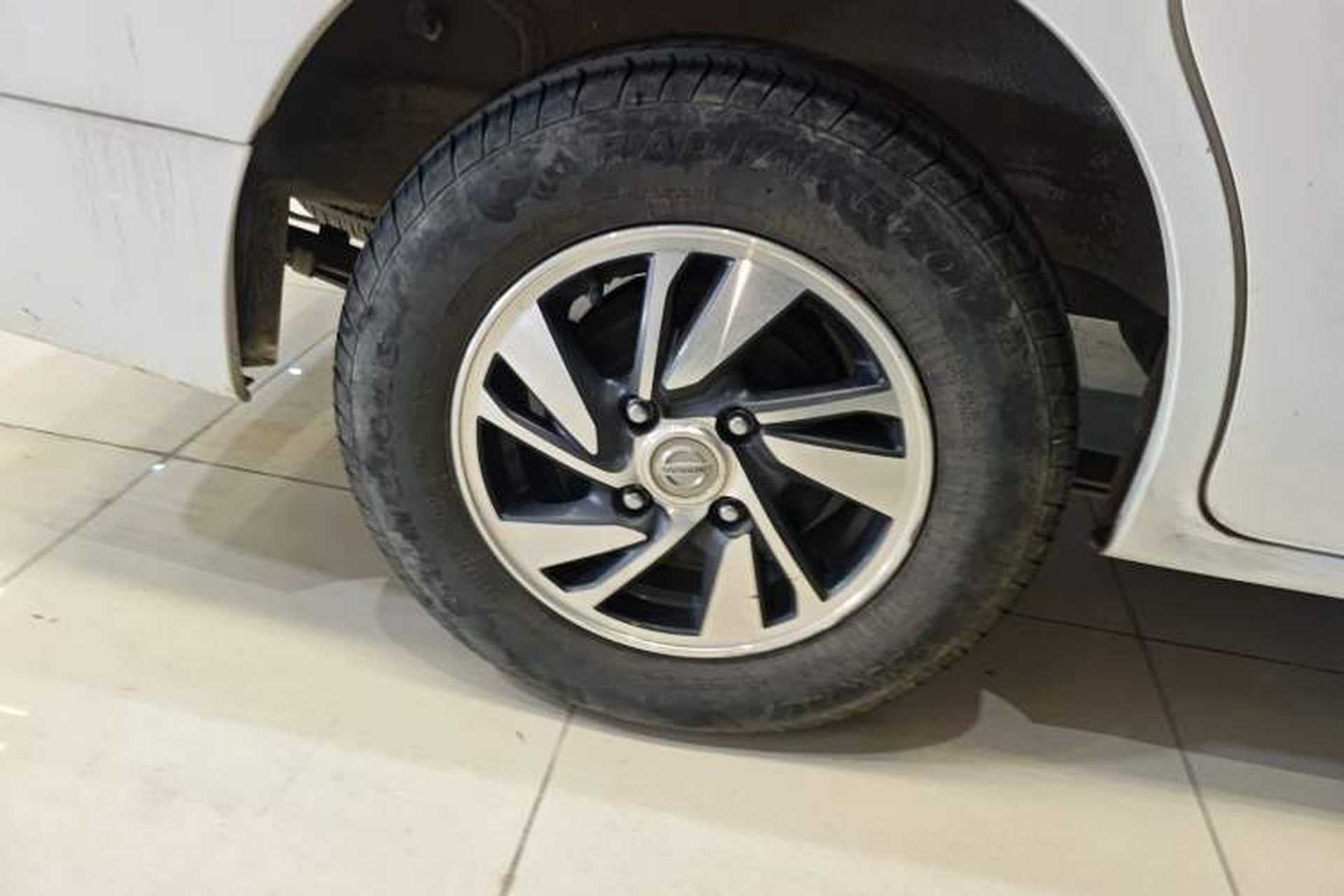 Used Nissan NV200 2018 1.6L CVT Luxury Model Right Rear Wheel Hub