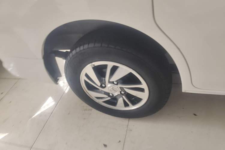 Used Nissan NV200 2018 1.6L CVT Luxury Model Right Rear Wheel Hub