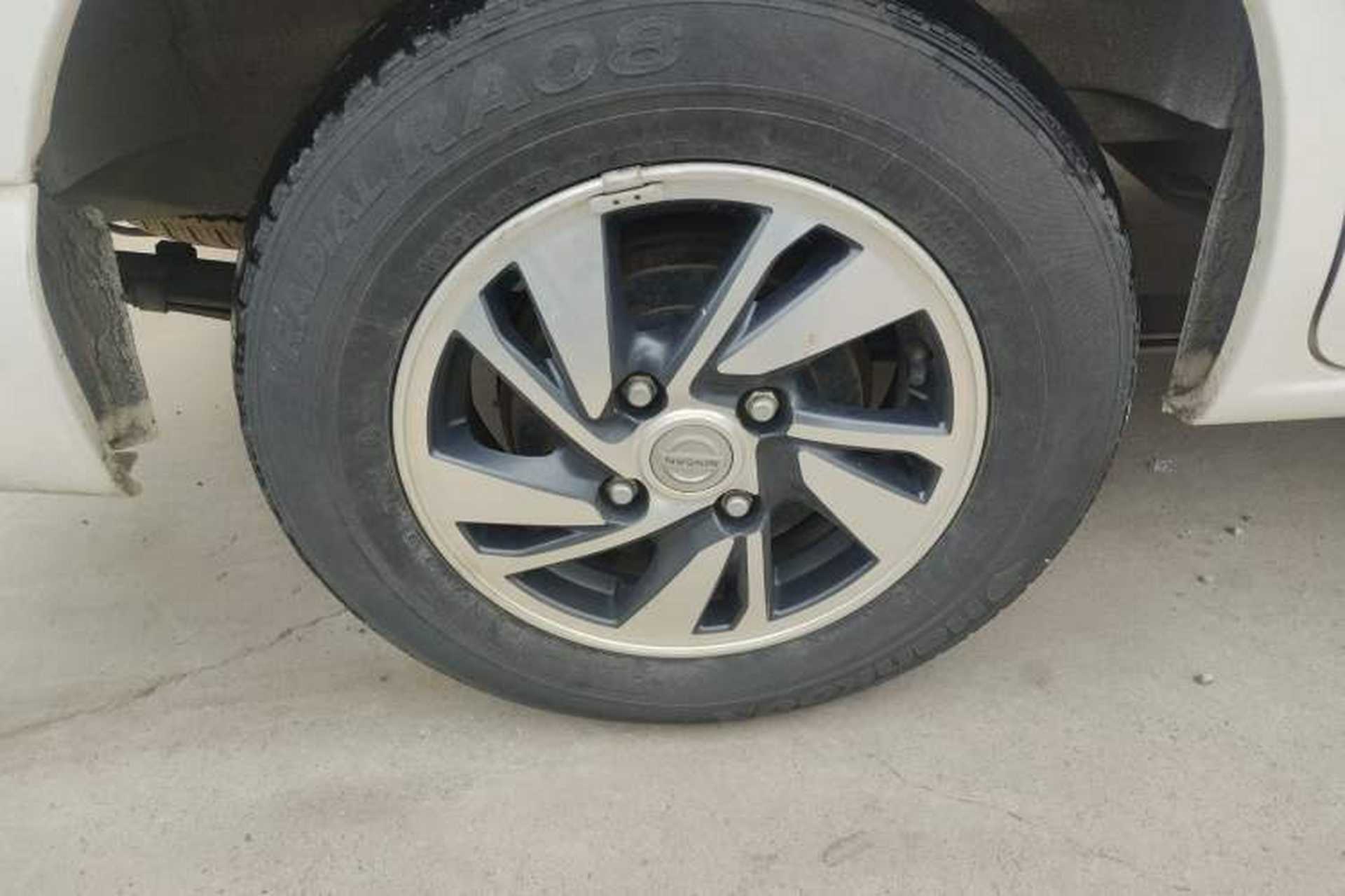 Used Nissan NV200 2018 1.6L CVT Luxury Model Right Rear Wheel Hub