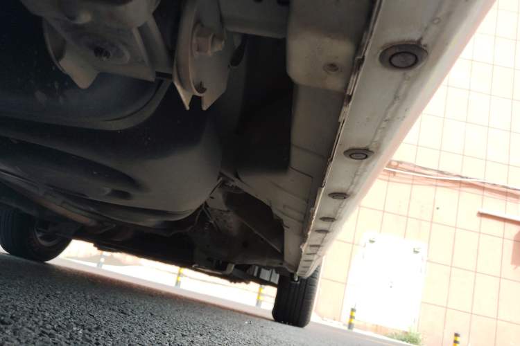 Used Nissan NV200 2018 1.6L CVT Luxury Model Right Side Sill