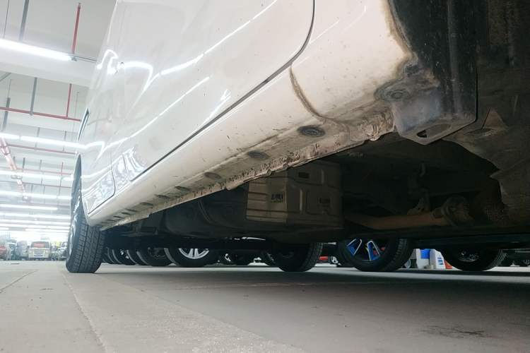 Used Nissan NV200 2018 1.6L CVT Luxury Model Right Side Sill