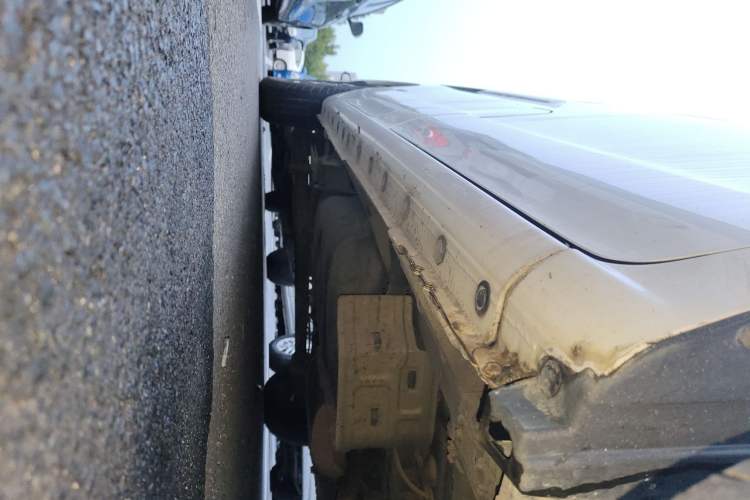Used Nissan NV200 2018 1.6L CVT Luxury Model Right Side Sill
