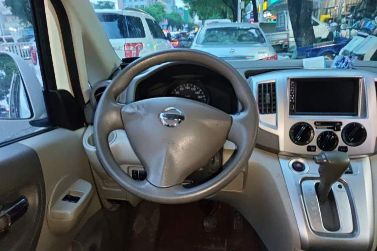 Used Nissan NV200 2018 1.6L CVT Luxury Model Steering Wheel