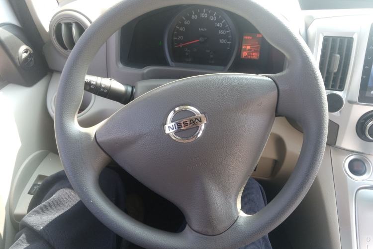 Used Nissan NV200 2018 1.6L CVT Luxury Model Steering Wheel